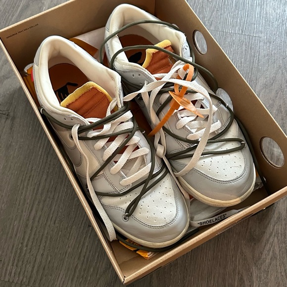 Off-white Dunks Lot 22 - Picture 5 of 5